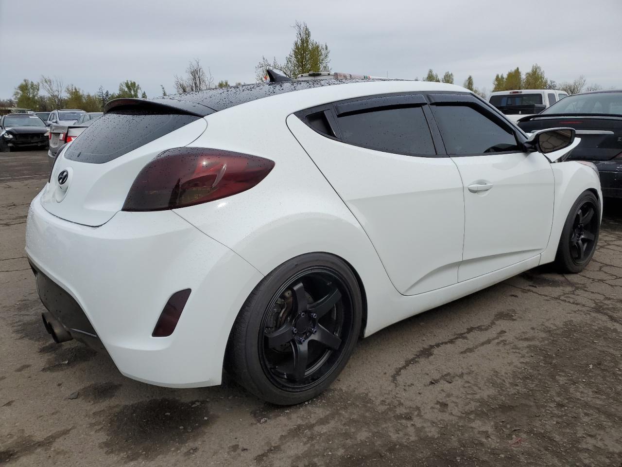 KMHTC6AD7GU257826 2016 Hyundai Veloster