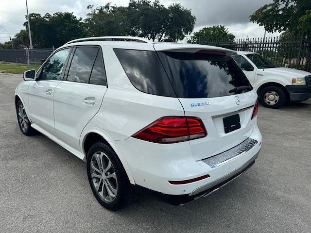 2016 Mercedes-Benz GLE - Image 2