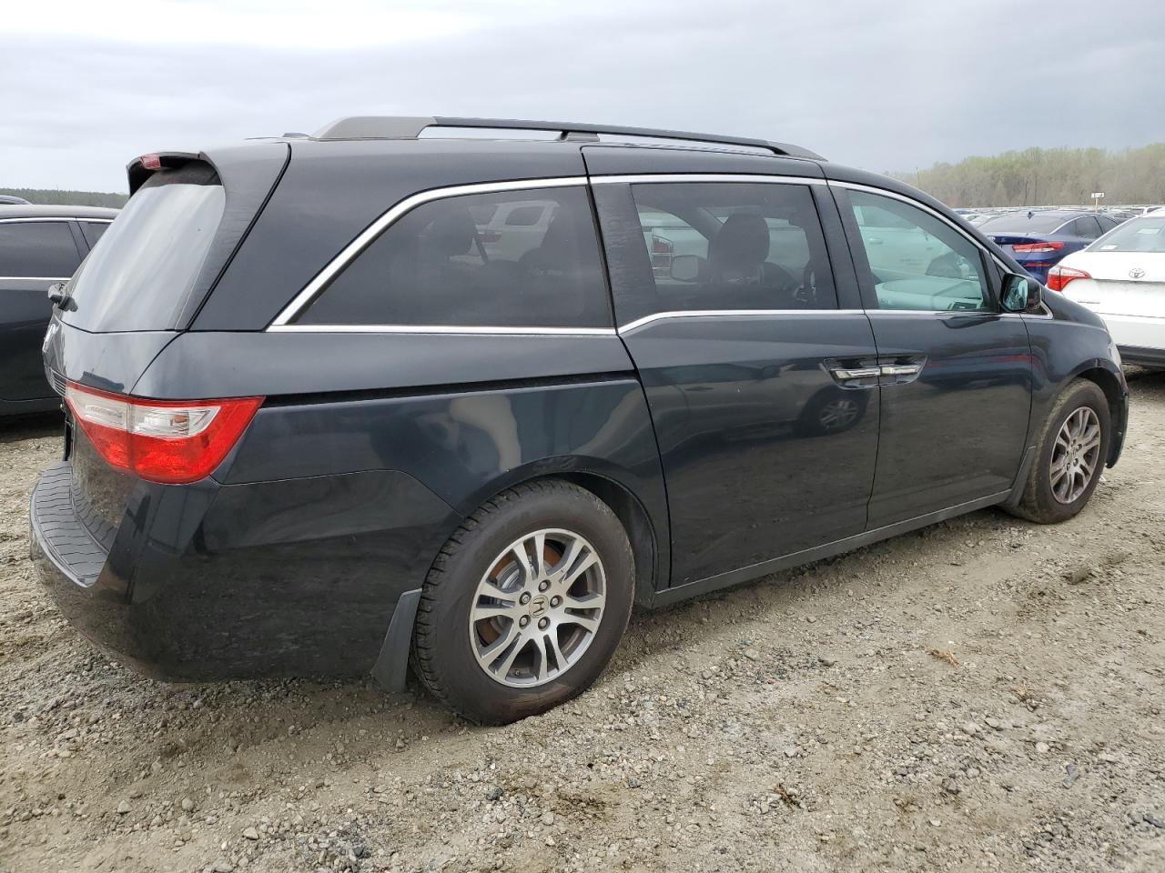 5FNRL5H62BB068910 2011 Honda Odyssey Exl