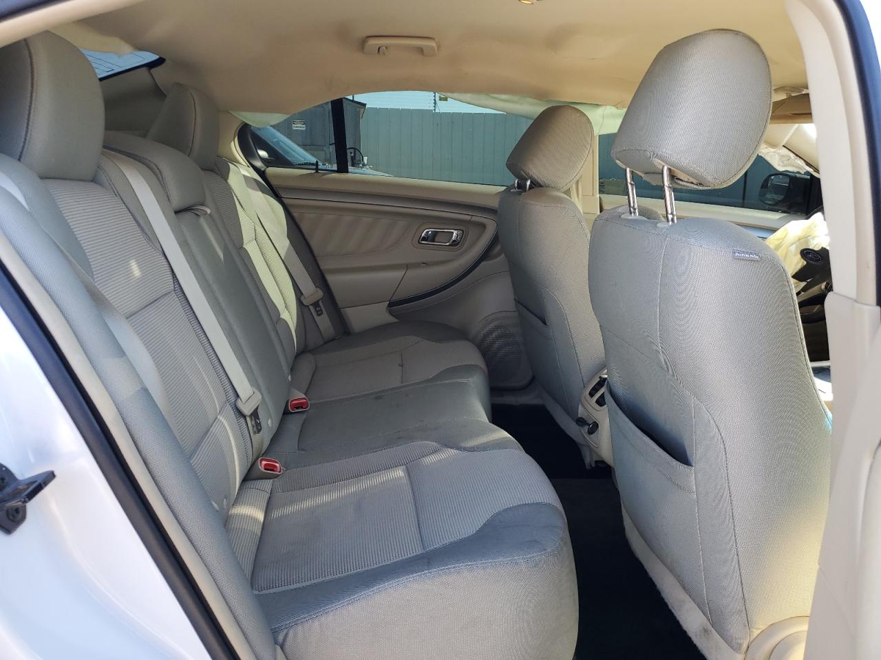 1FAHP2E87EG112825 2014 Ford Taurus Sel