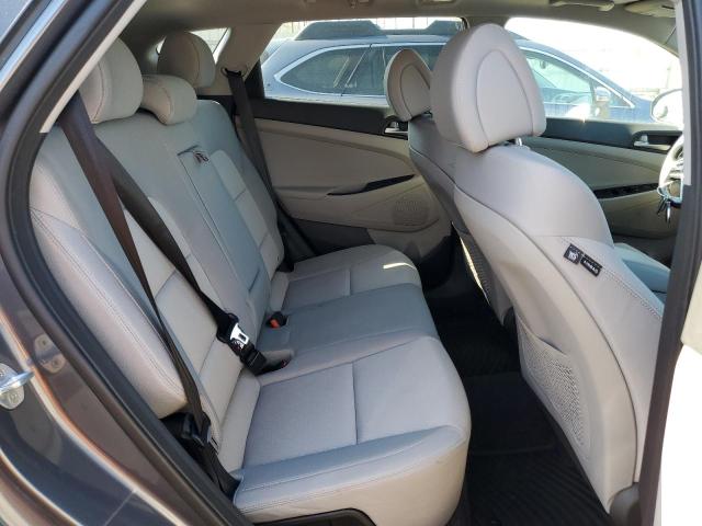 2018 HYUNDAI TUCSON VAL - KM8J3CA21JU829999