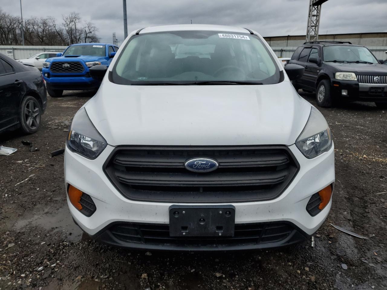 Lot #2472996819 2019 FORD ESCAPE S