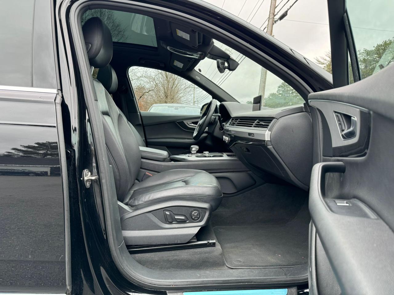 wa1lhaf75jd012973 WA1LHAF75JD012973 2018 Audi Q7 Premium Plus
