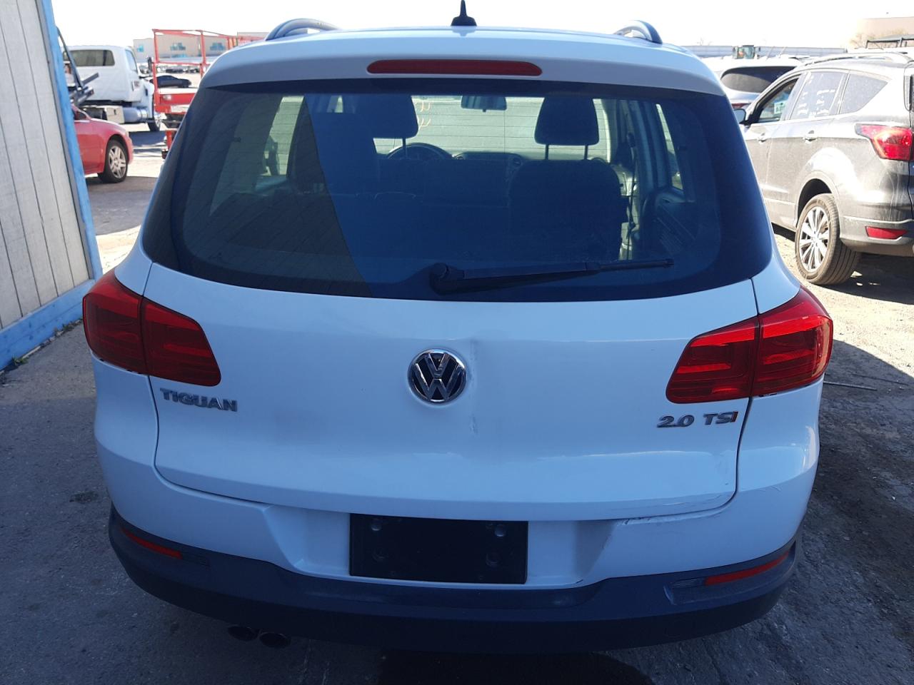 WVGAV7AX3FW590366 2015 Volkswagen Tiguan S