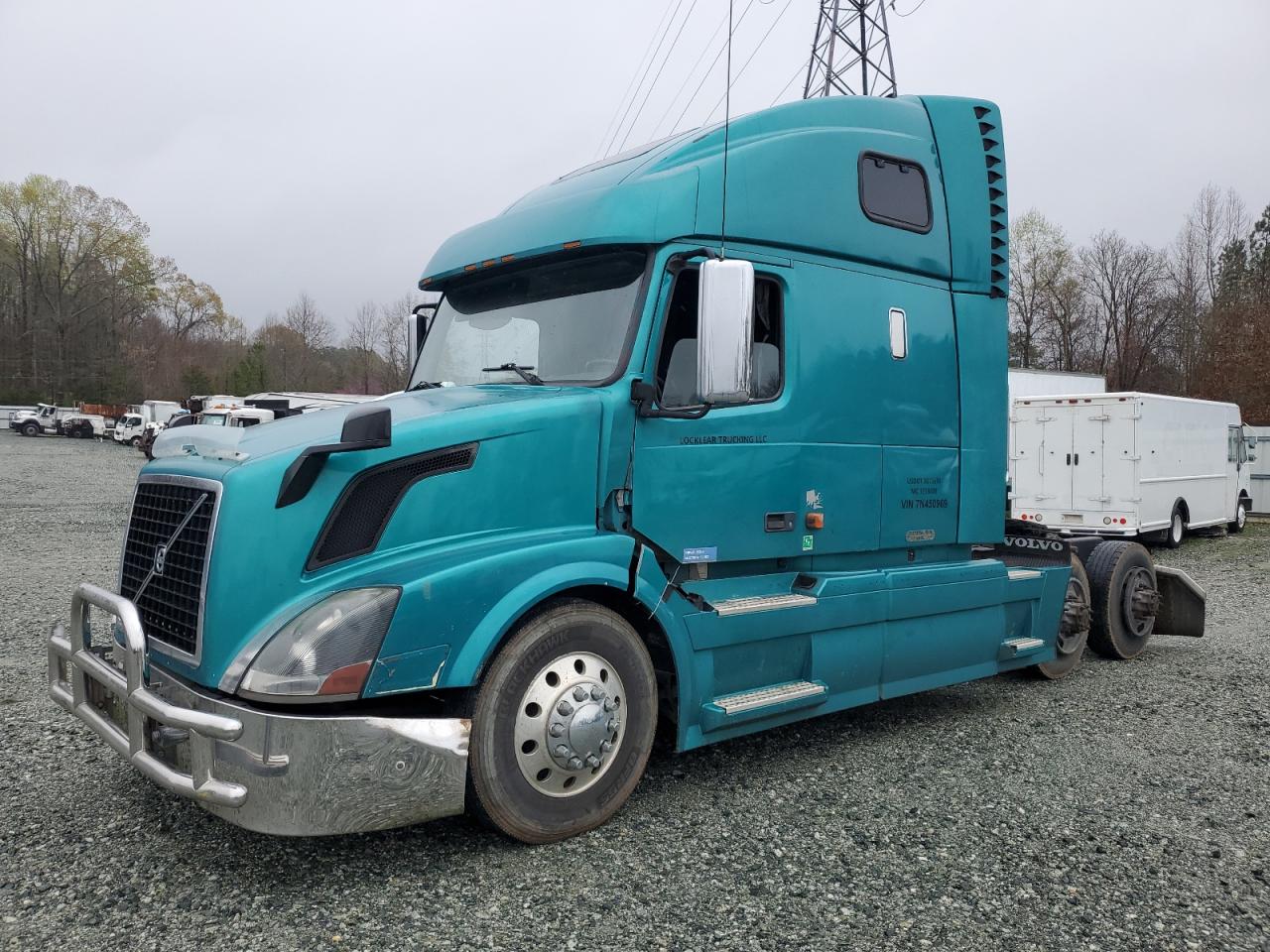 Lot #2486950386 2007 VOLVO VN VNL