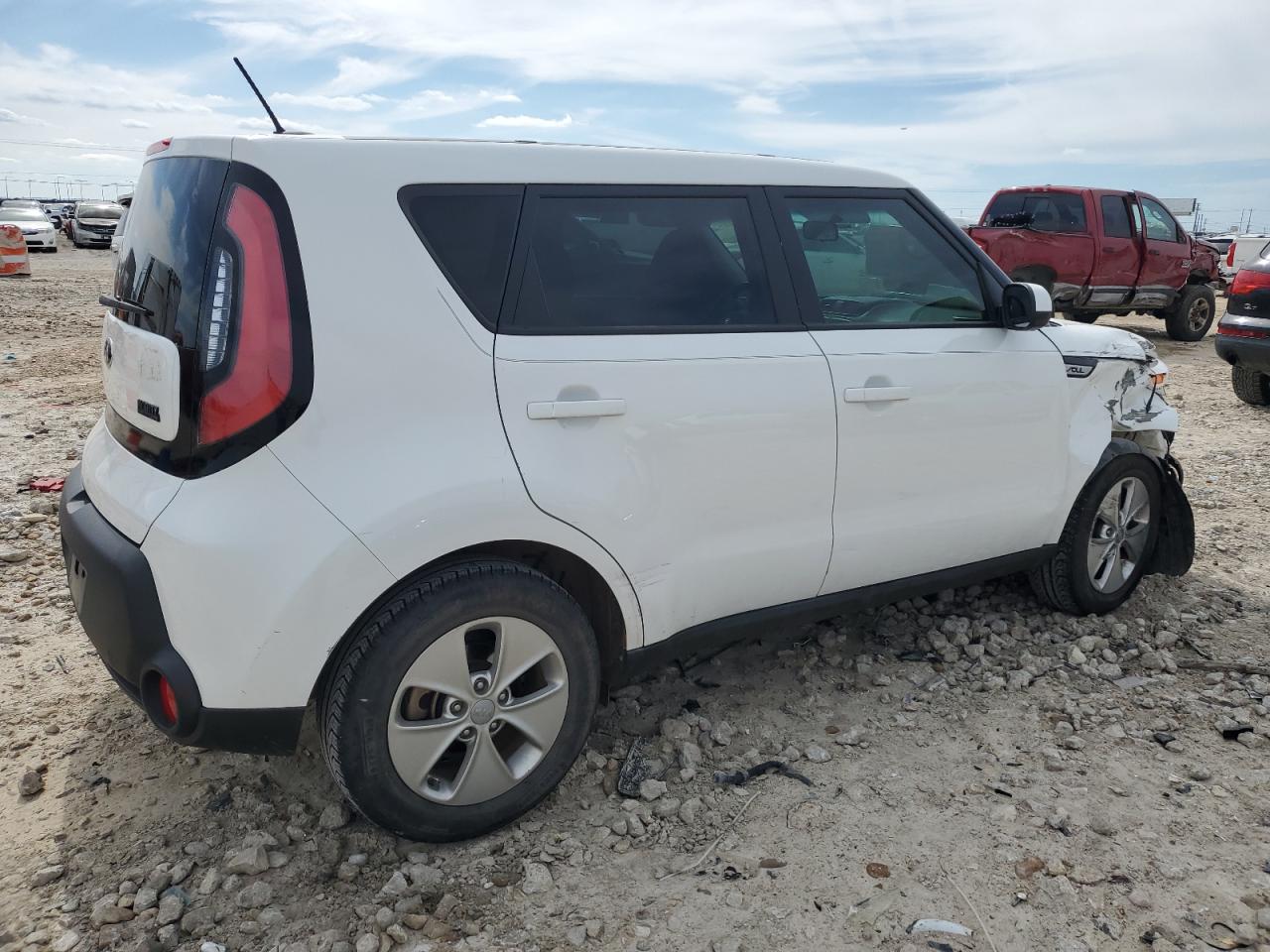 2015 Kia Soul vin: KNDJN2A23F7178437