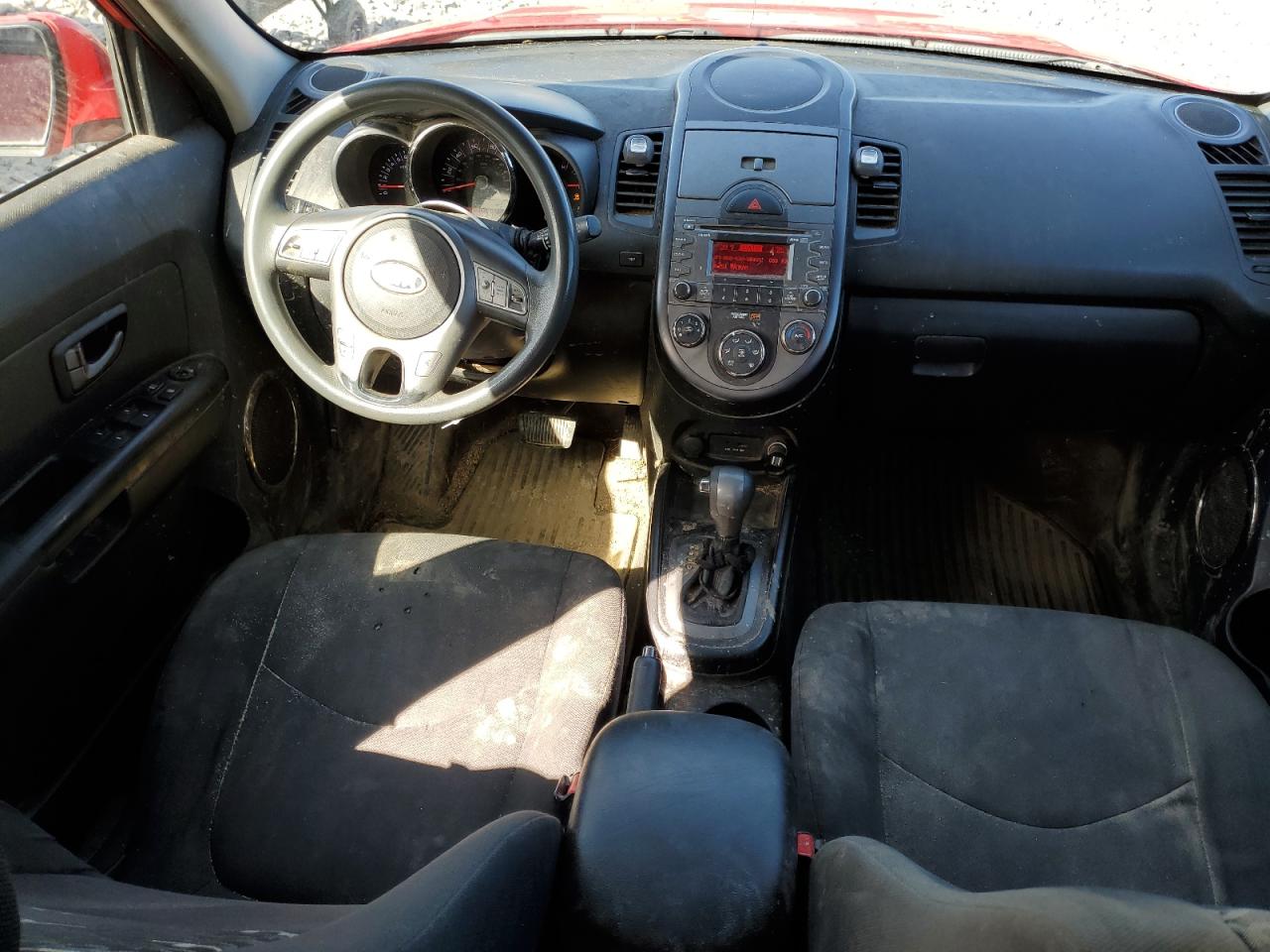 KNDJT2A28B7244965 2011 Kia Soul +