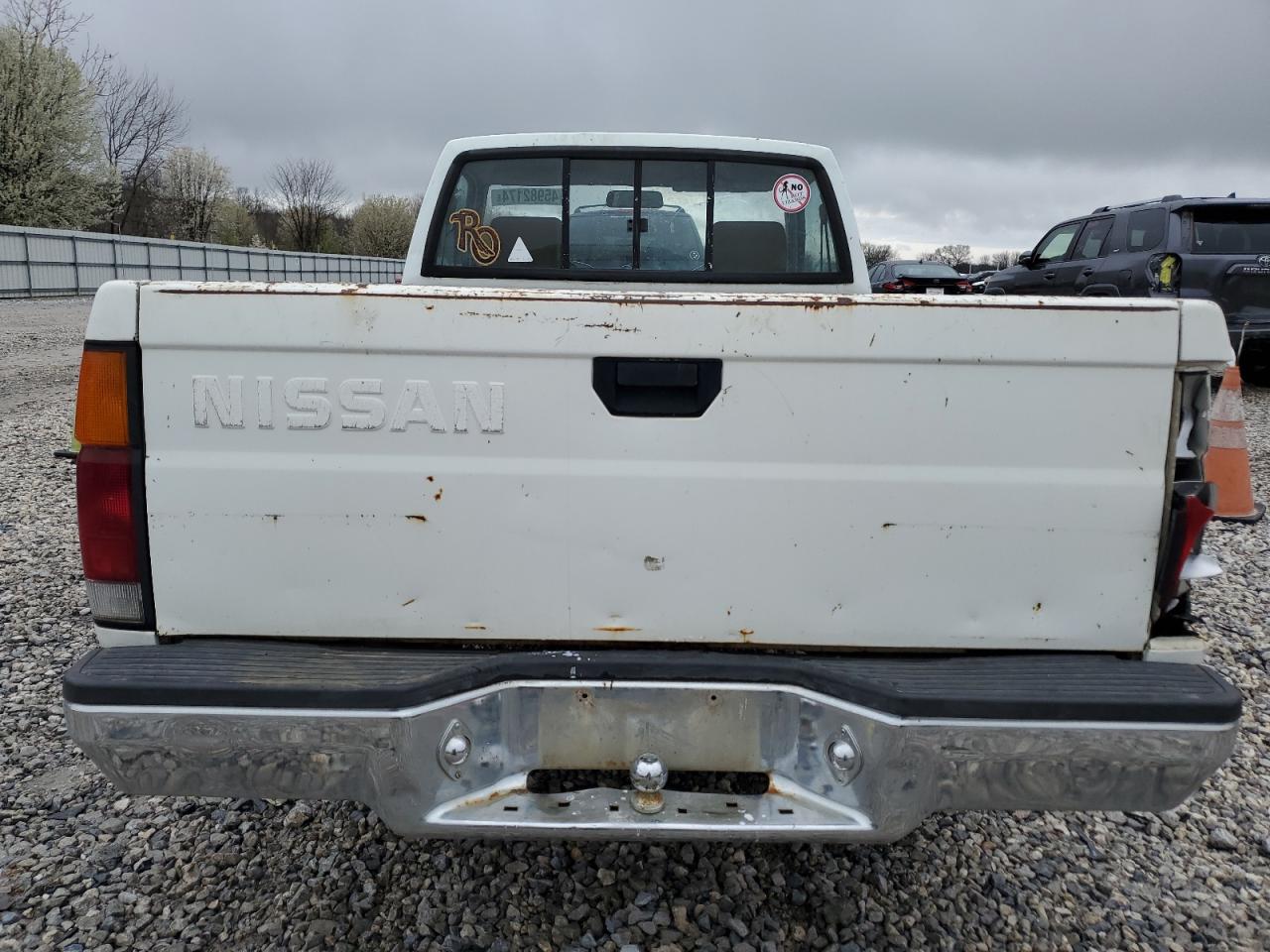 1N6ND11S7JC375106 1988 Nissan D21 Short Bed