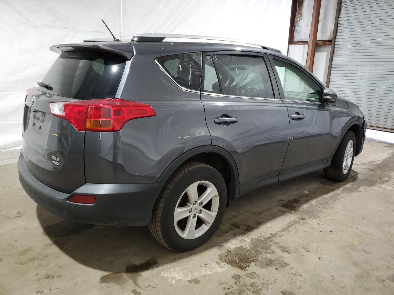 JTMRFREV1DD038981 2013 Toyota Rav4 Xle