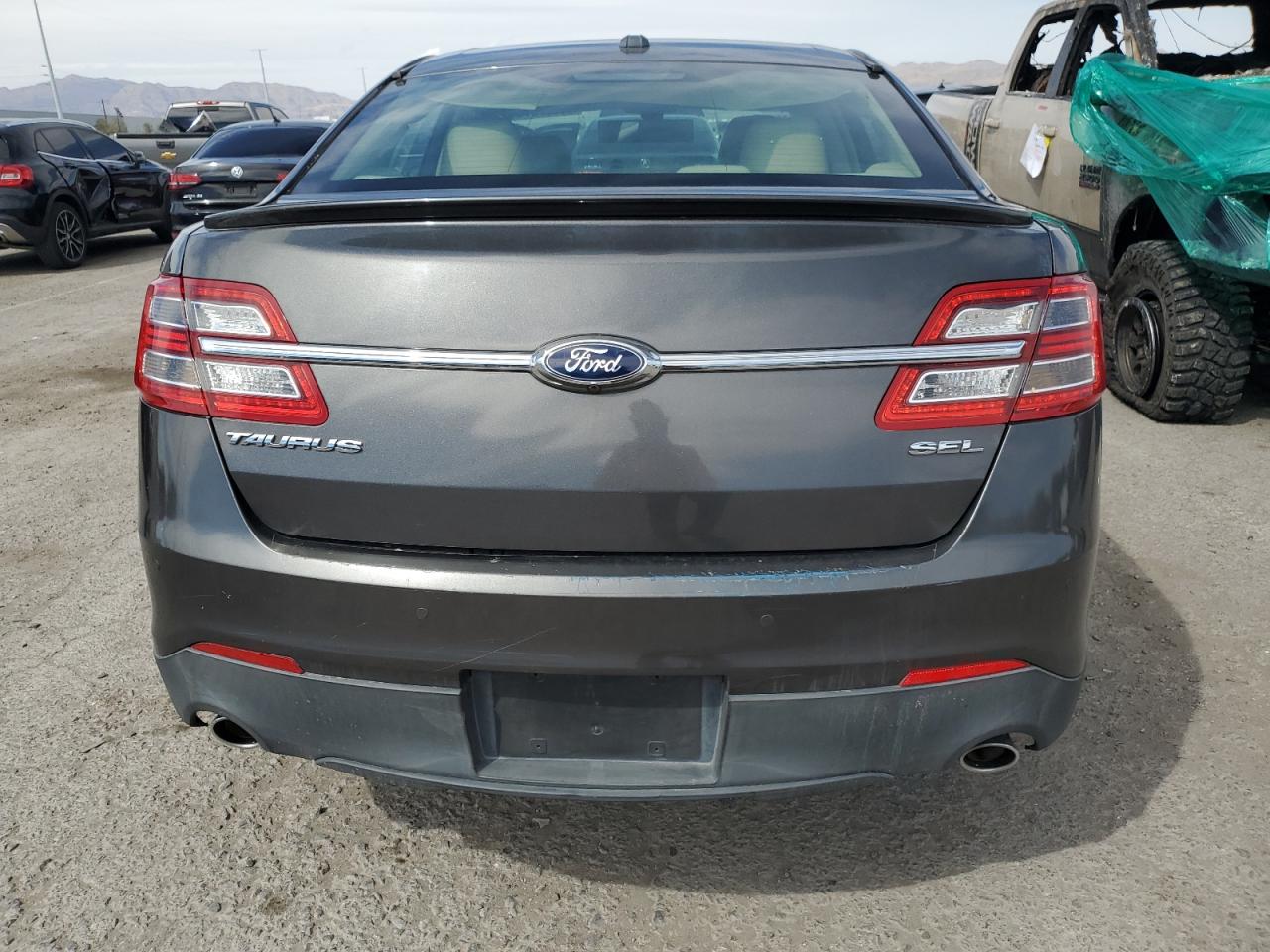 2015 Ford Taurus Sel vin: 1FAHP2E88FG181928