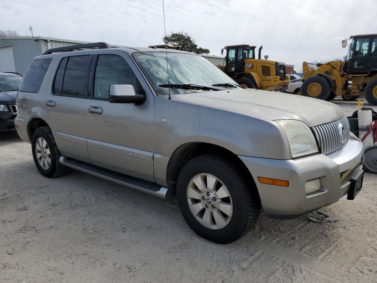 4M2EU47E68UJ04445 2008 Mercury Mountaineer Luxury