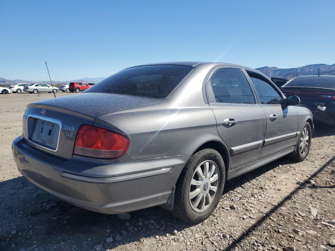 KMHWF35H92A702965 2002 Hyundai Sonata Gls