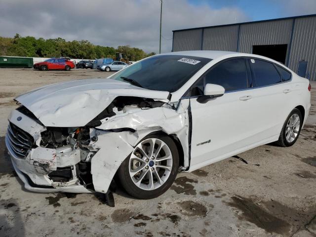 VIN 3FA6P0LU1KR262932 2019 Ford Fusion, SE no.1