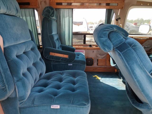 1995 Chevrolet G20 VIN: 1GBEG25K3SF105031 Lot: 45702874