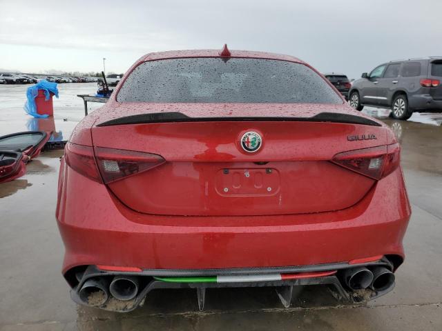 2019 Alfa Romeo Giulia - Image 6