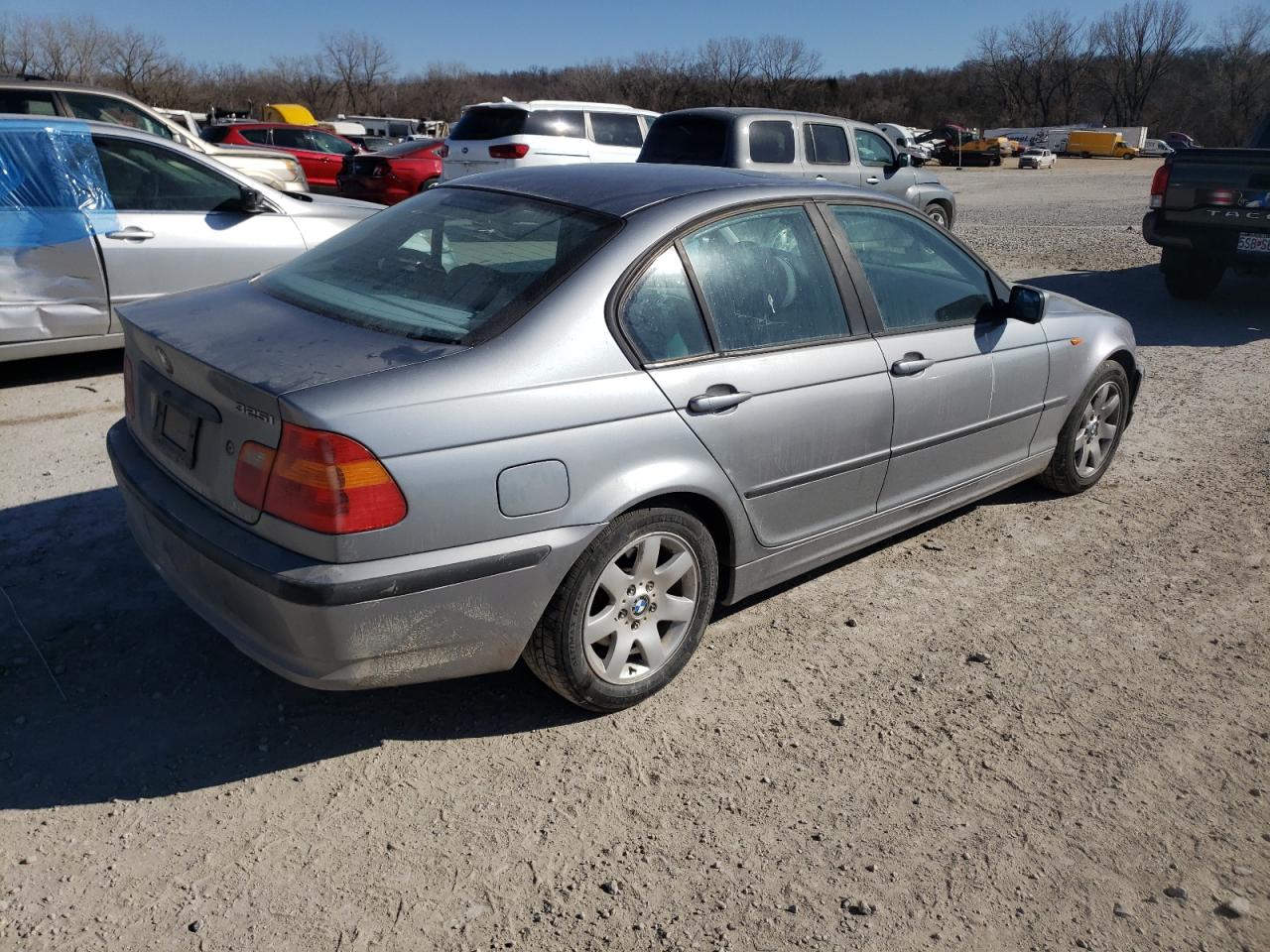WBAET37443NJ37664 2003 BMW 325 I