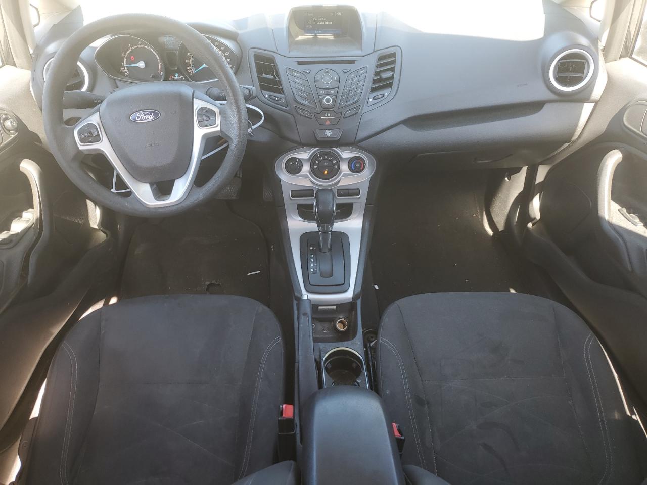 3FADP4BJ4JM123332 2018 Ford Fiesta Se