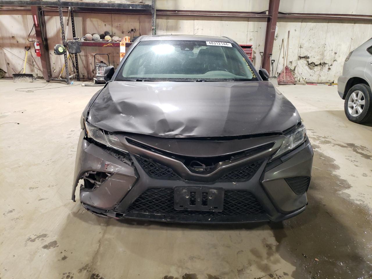 4T1B11HK3JU550459 2018 Toyota Camry L