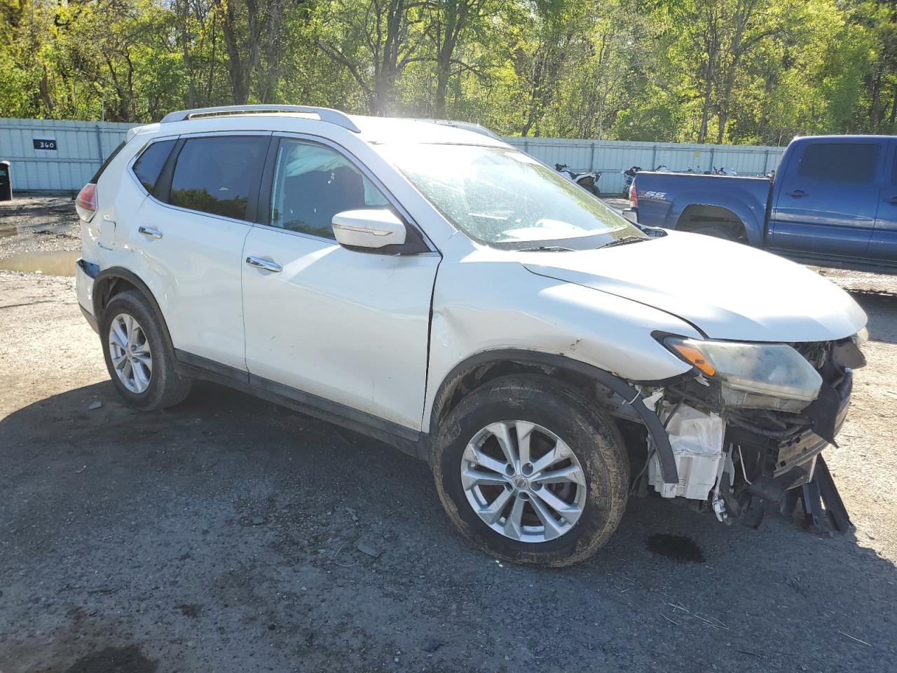 5N1AT2MT7EC837213 2014 Nissan Rogue S