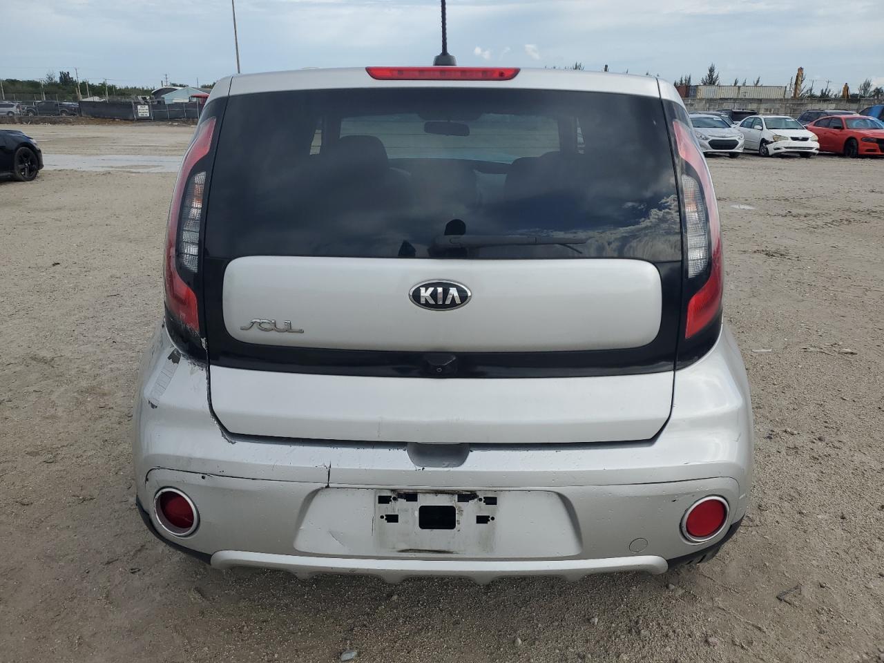 KNDJP3A58H7416733 2017 Kia Soul +