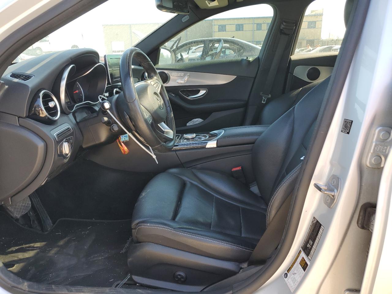 55SWF4JB6JU240154 2018 Mercedes-Benz C 300