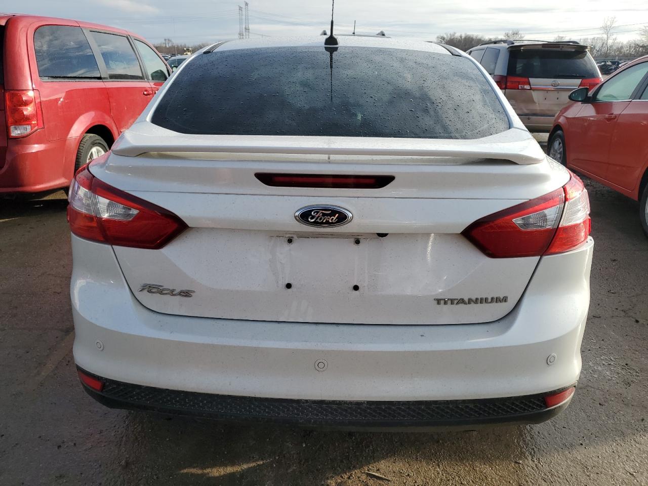 1FAHP3J27CL118278 2012 Ford Focus Titanium