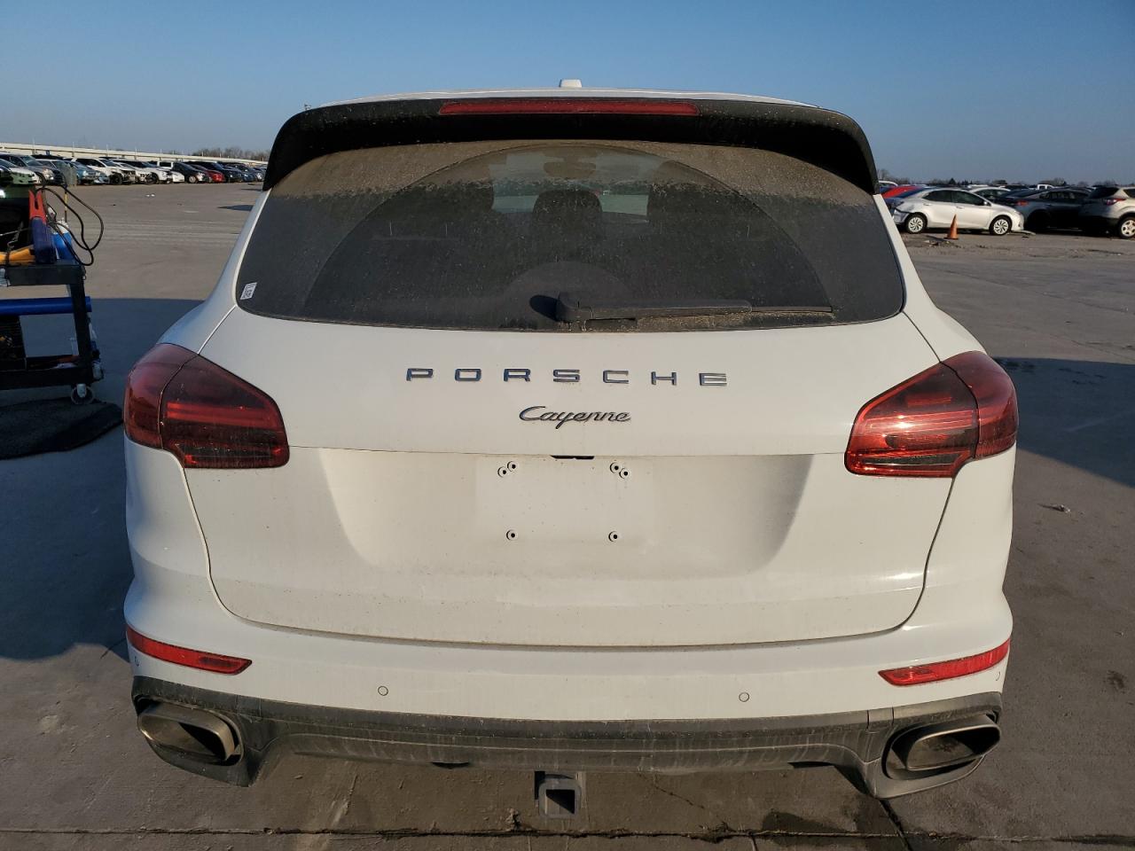 WP1AA2A29GLA08683 2016 Porsche Cayenne