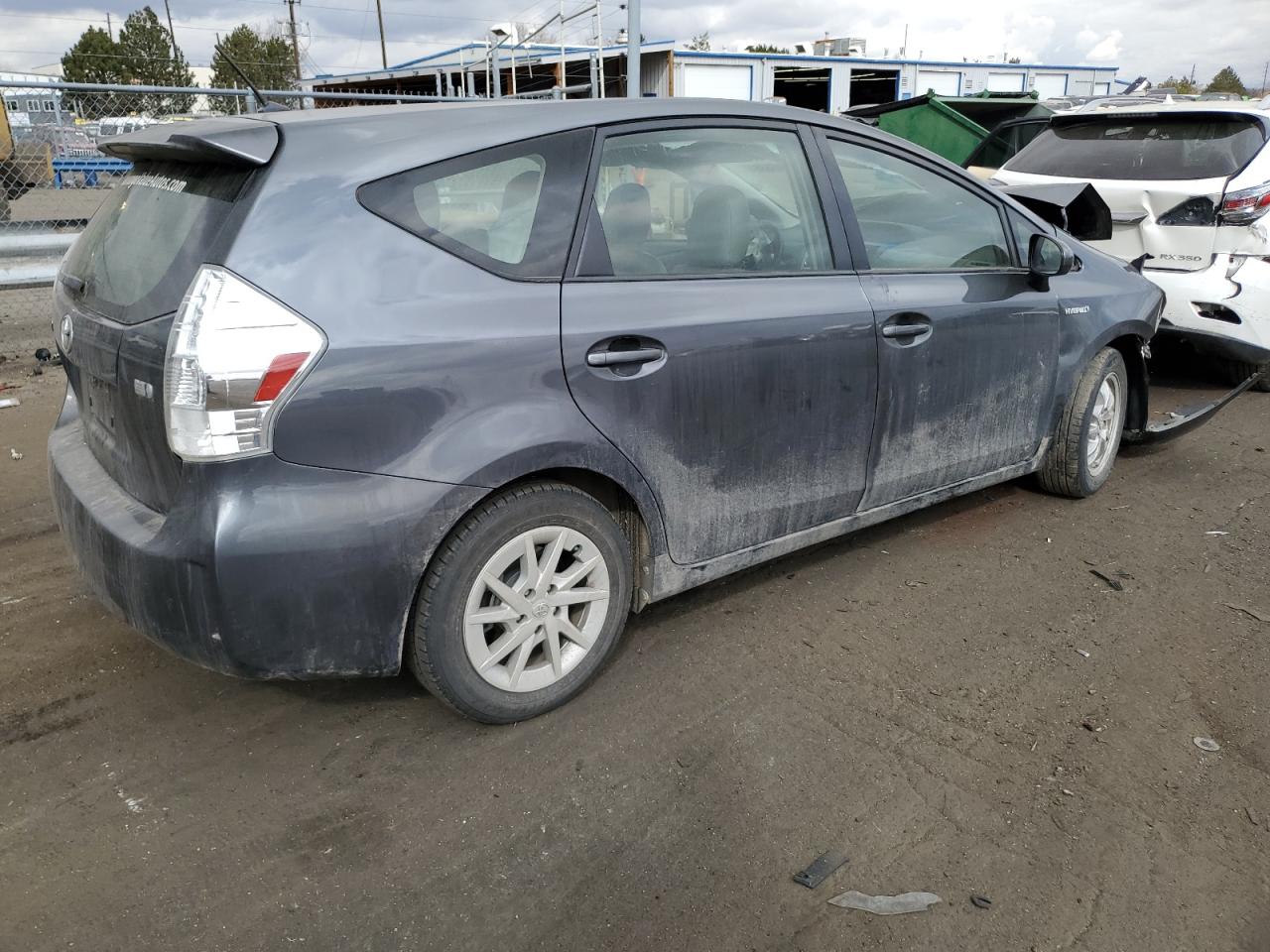 JTDZN3EU3E3297230 2014 Toyota Prius V