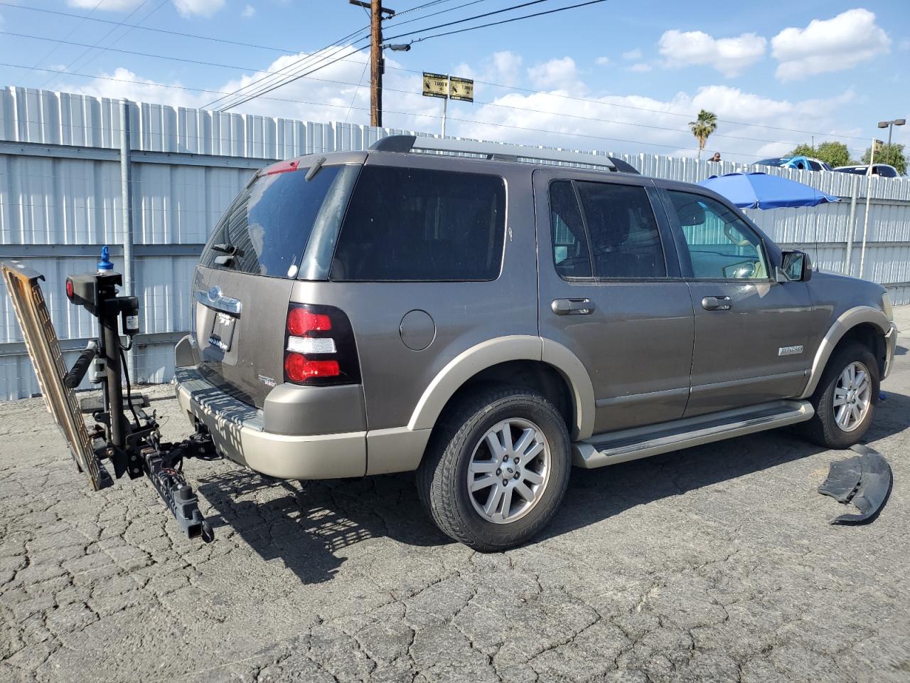 1FMEU64E96UB29659 2006 Ford Explorer Eddie Bauer