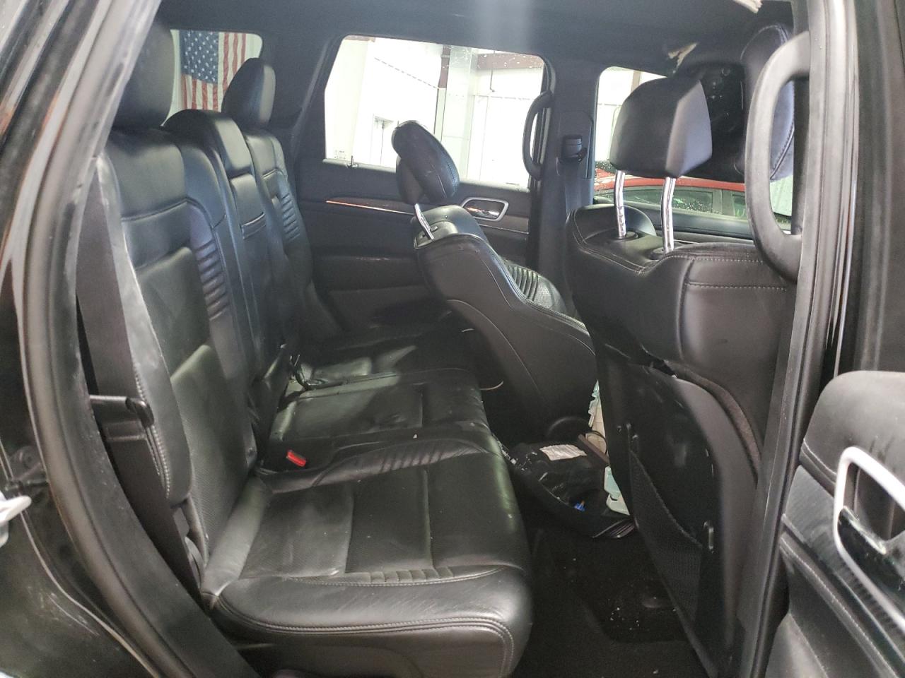 1C4RJFDJ8JC364032 2018 Jeep Grand Cherokee Srt-8