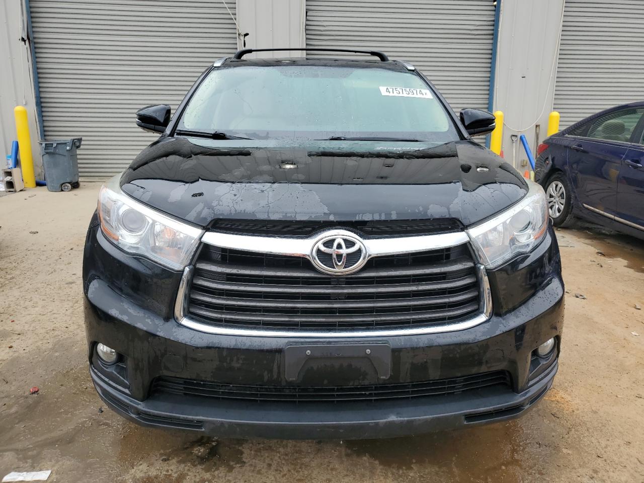 5TDJKRFH1GS258101 2016 Toyota Highlander Xle