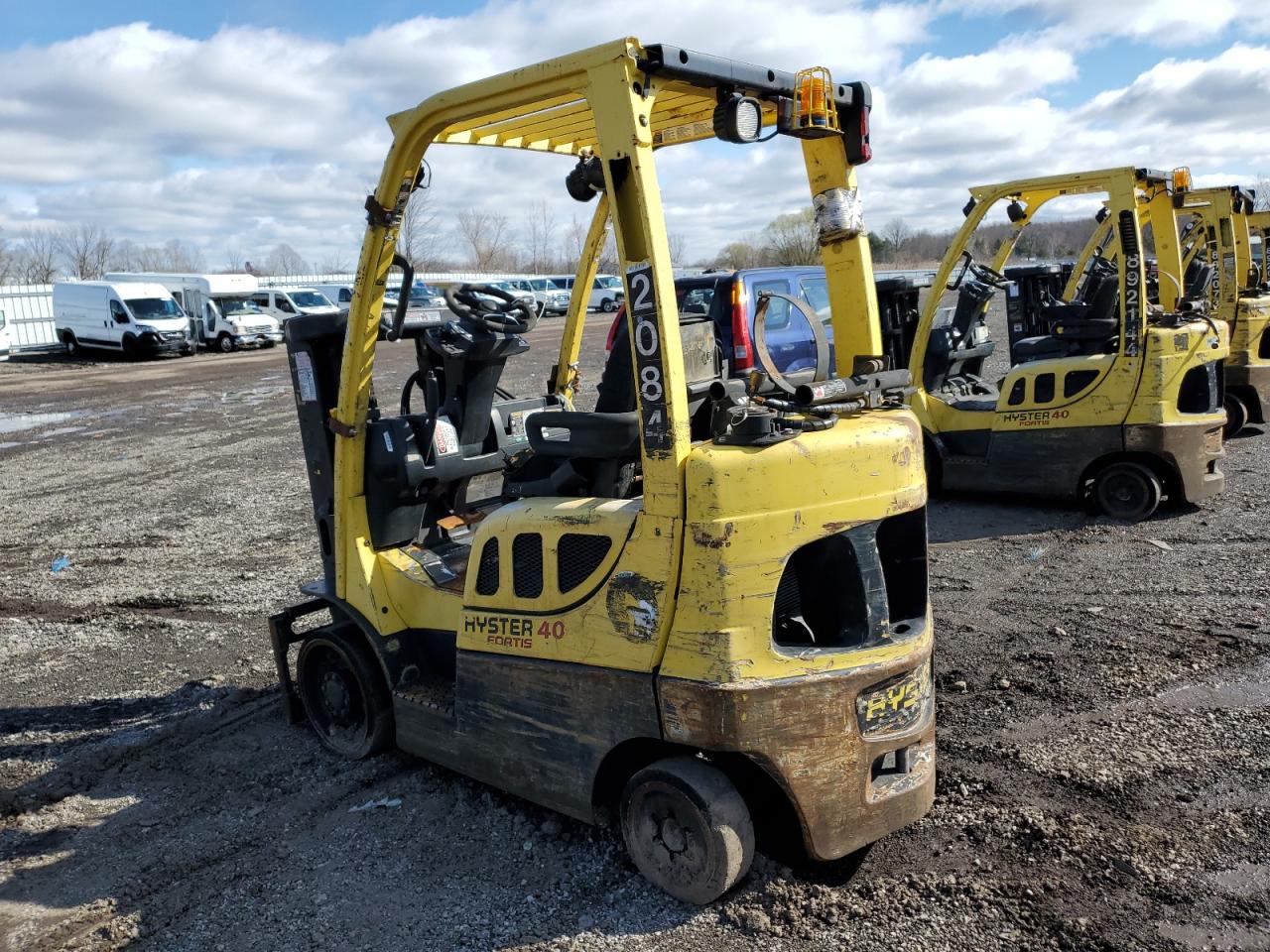Lot #3242791977 2010 HYST FORKLIFT
