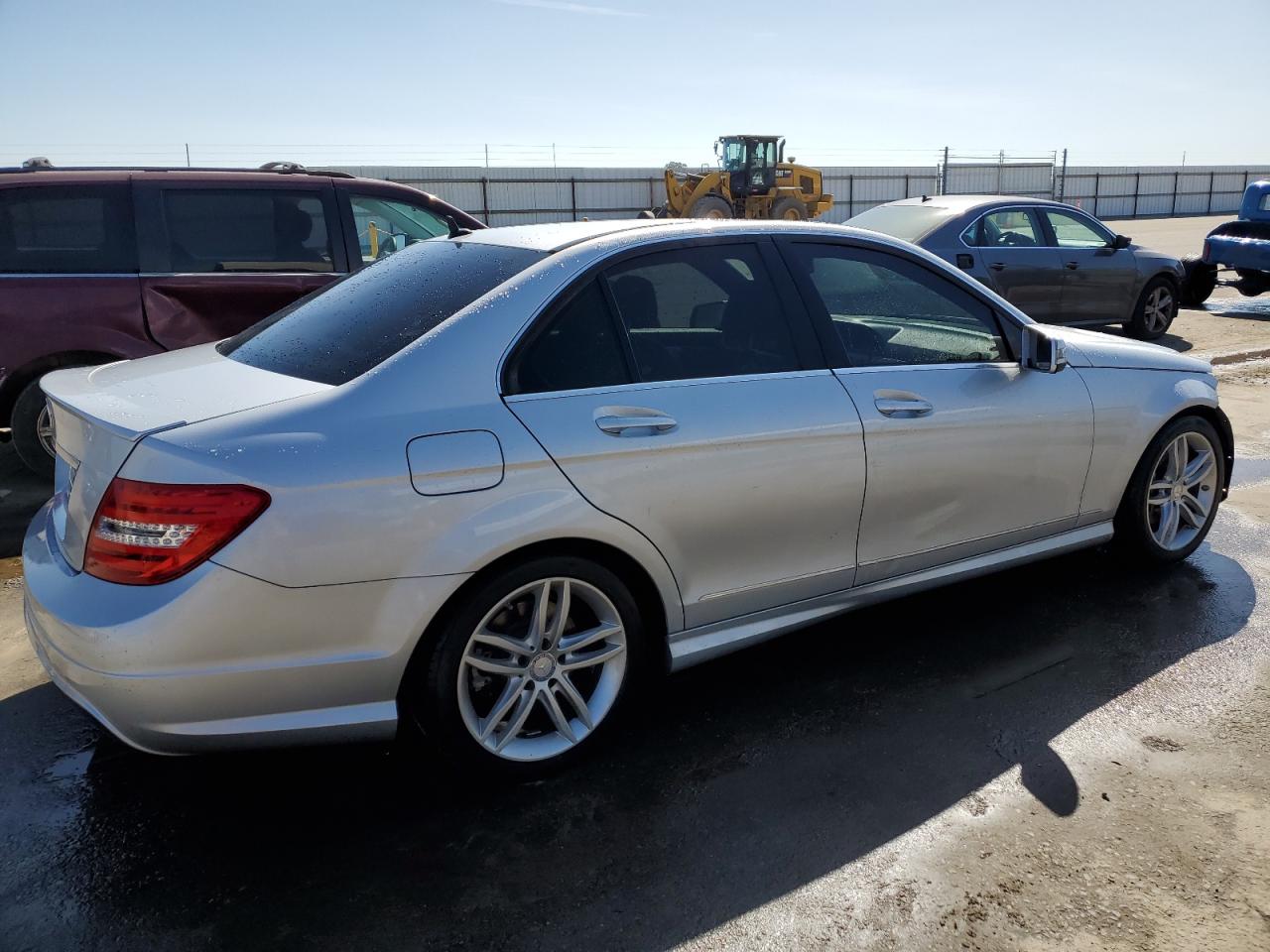 WDDGF4HB8DR272085 2013 Mercedes-Benz C 250