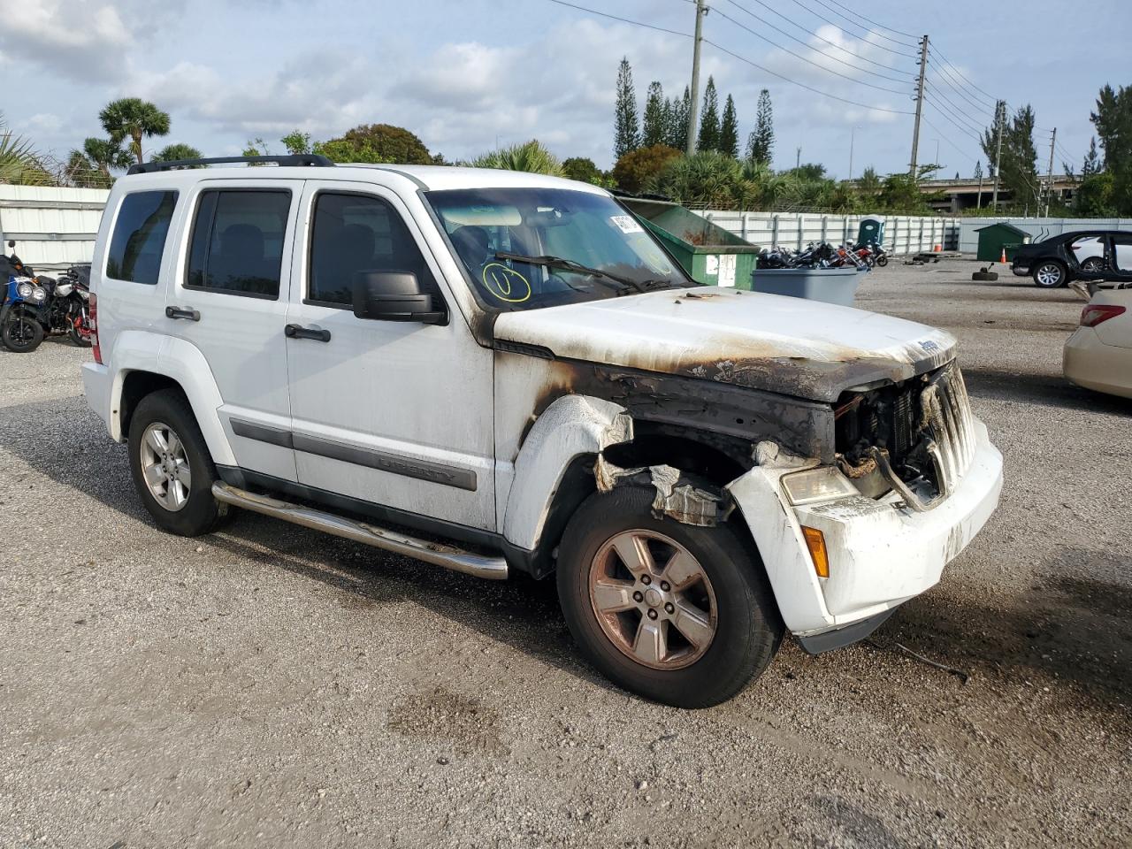 1C4PJLAK5CW105633 2012 Jeep Liberty Sport