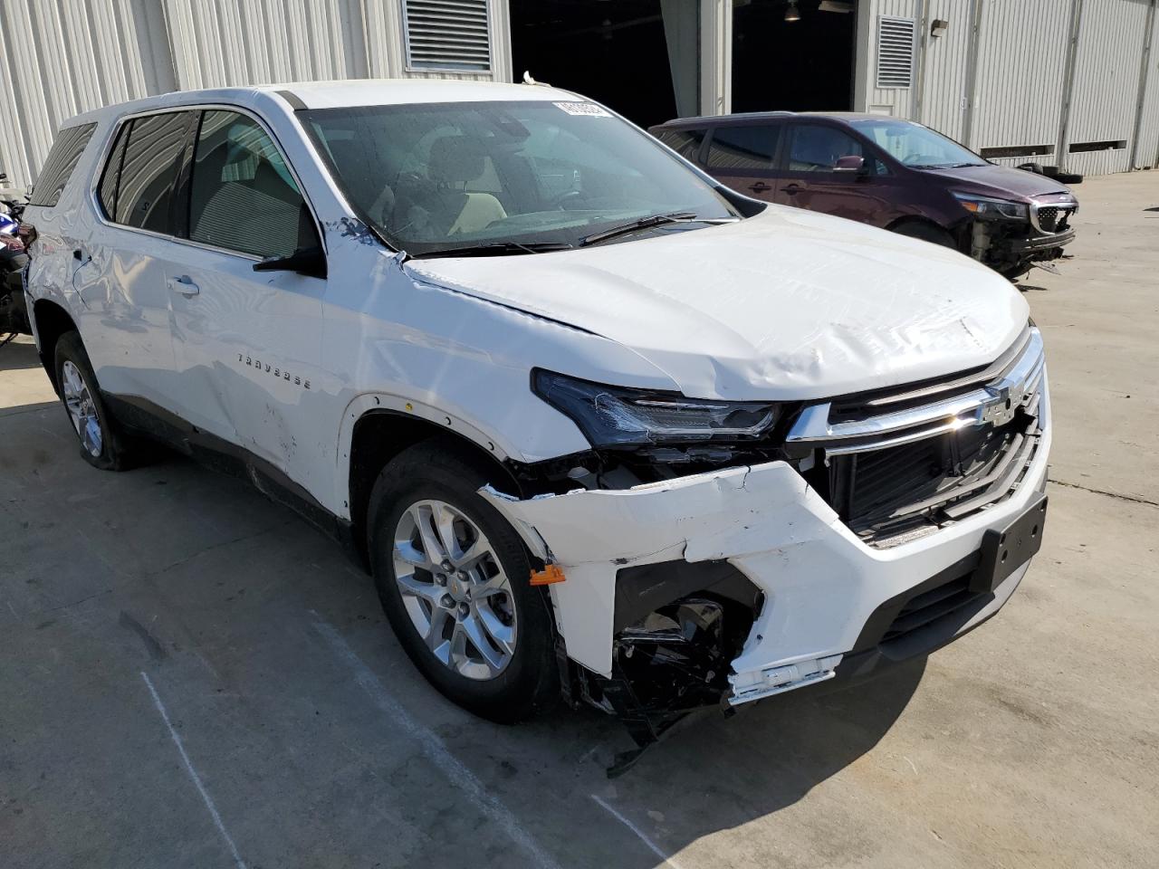 2022 Chevrolet Traverse Ls vin: 1GNEVFKW3NJ104535