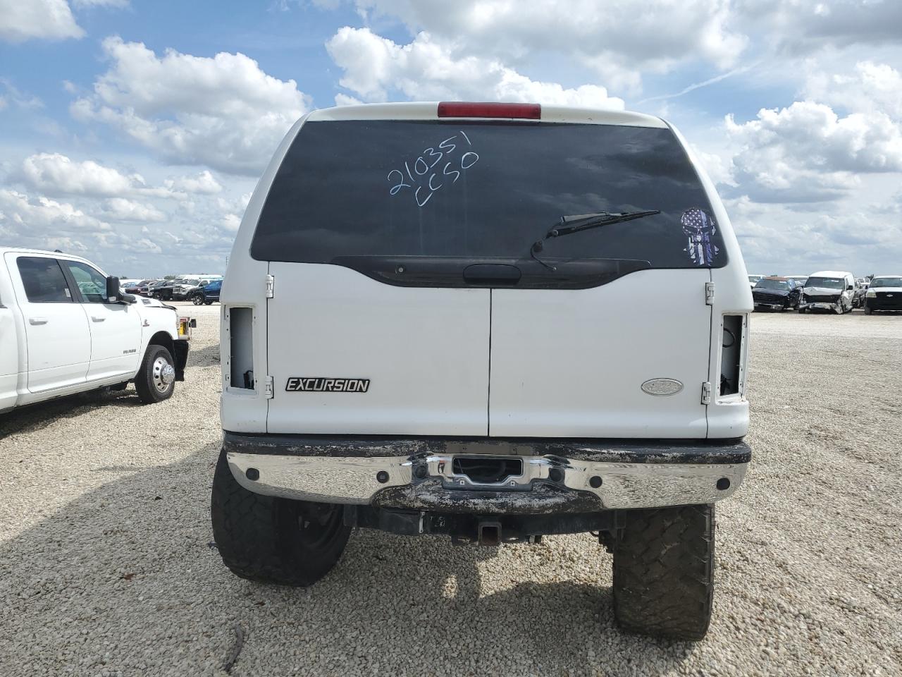 1FMNU43S61EA18856 2001 Ford Excursion Limited