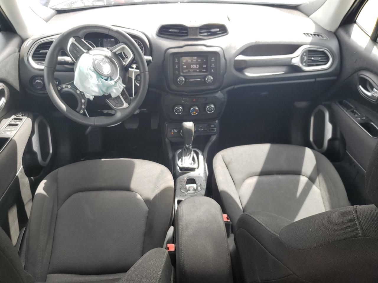 ZACNJBAB5KPJ82366 2019 Jeep Renegade Sport
