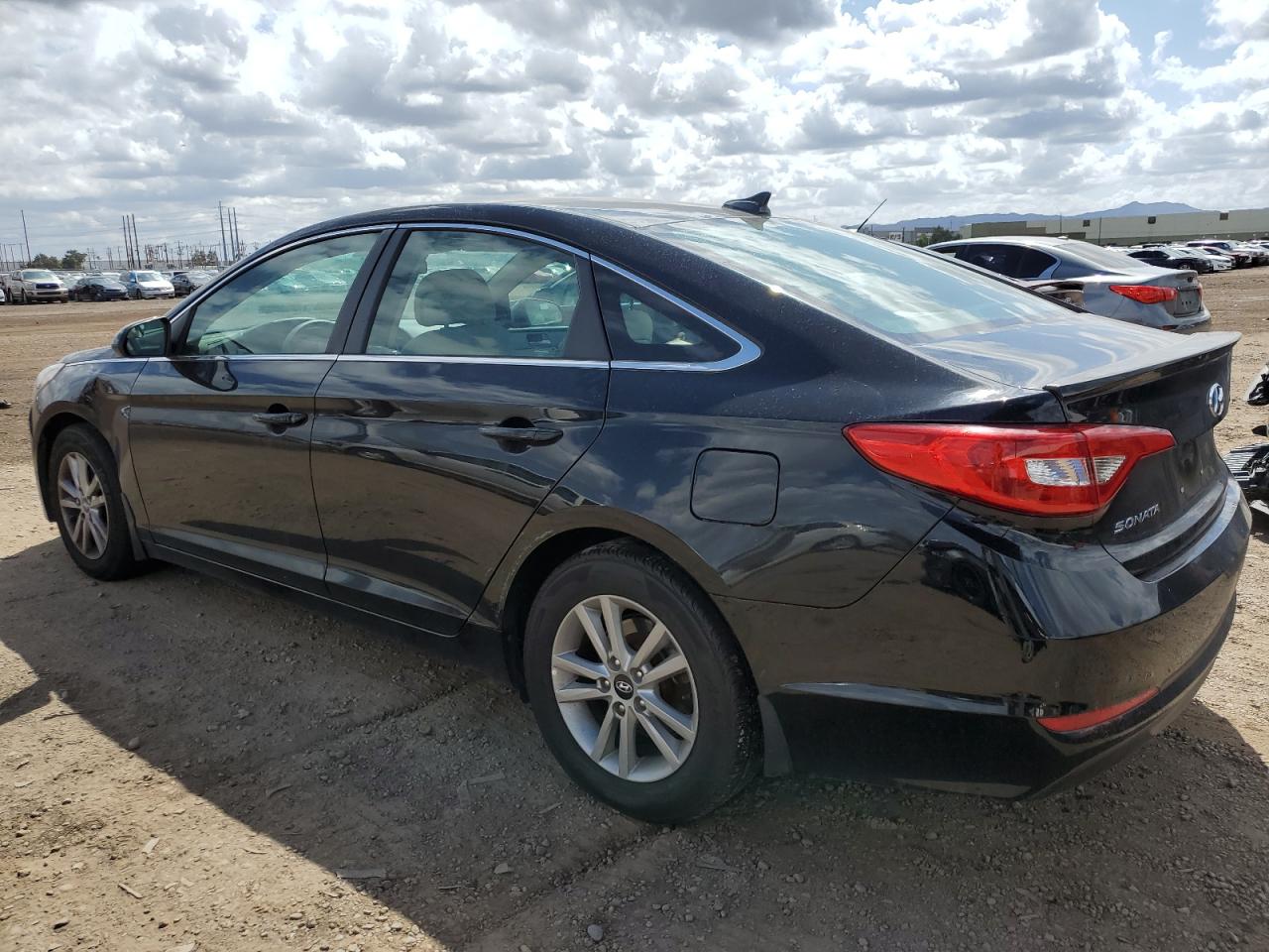5NPE24AF1FH254077 2015 Hyundai Sonata Se
