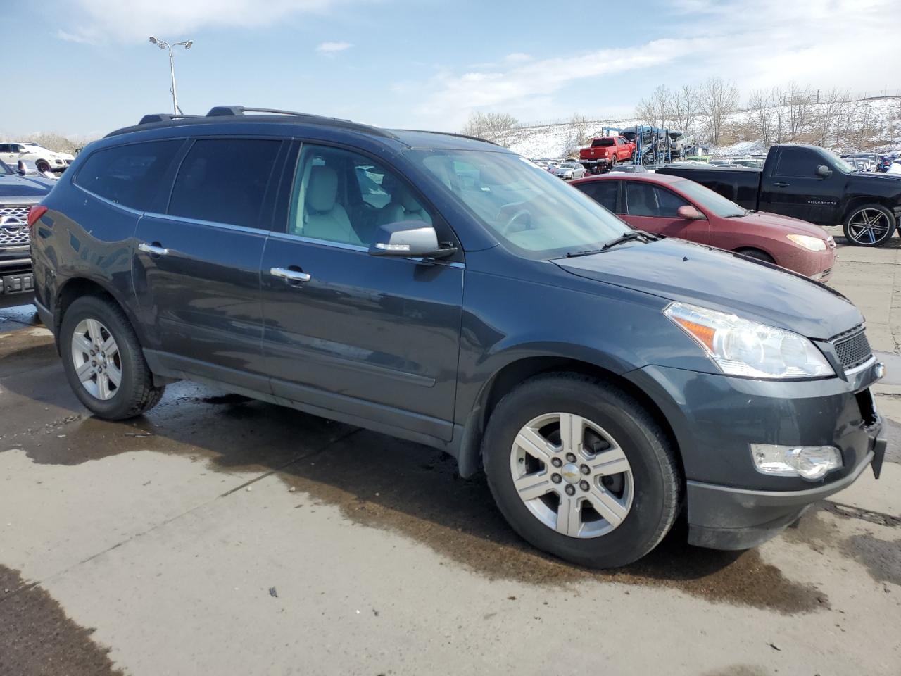 1GNKVJED2CJ301628 2012 Chevrolet Traverse Lt