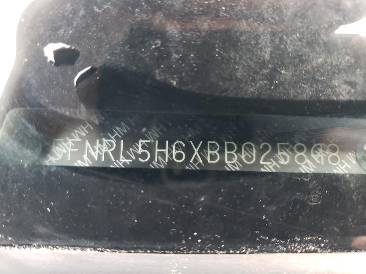 5FNRL5H6XBB025898 2011 Honda Odyssey Exl