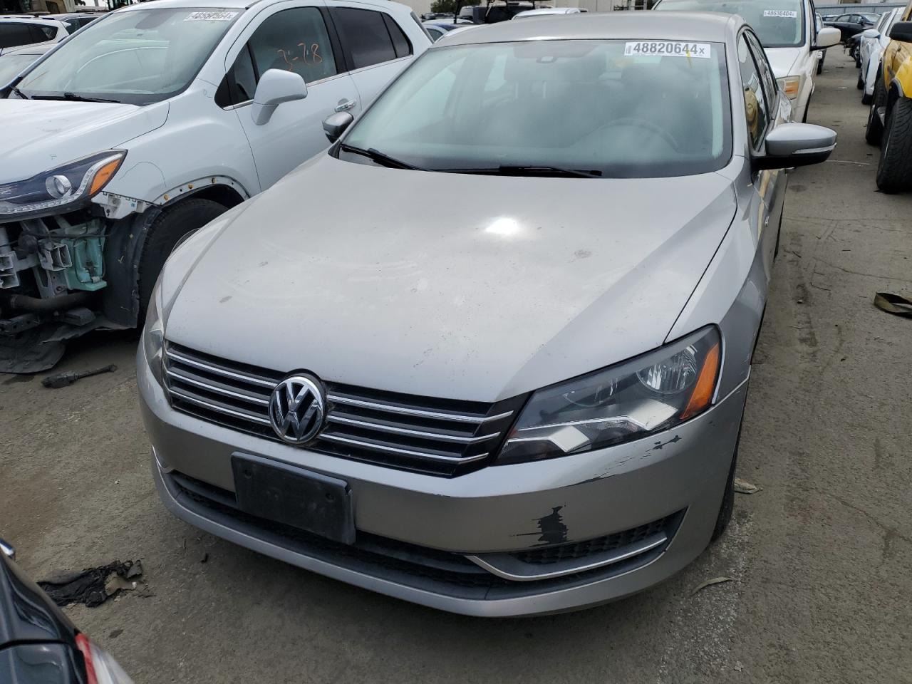 2014 Volkswagen Passat S vin: 1VWAT7A36EC075592