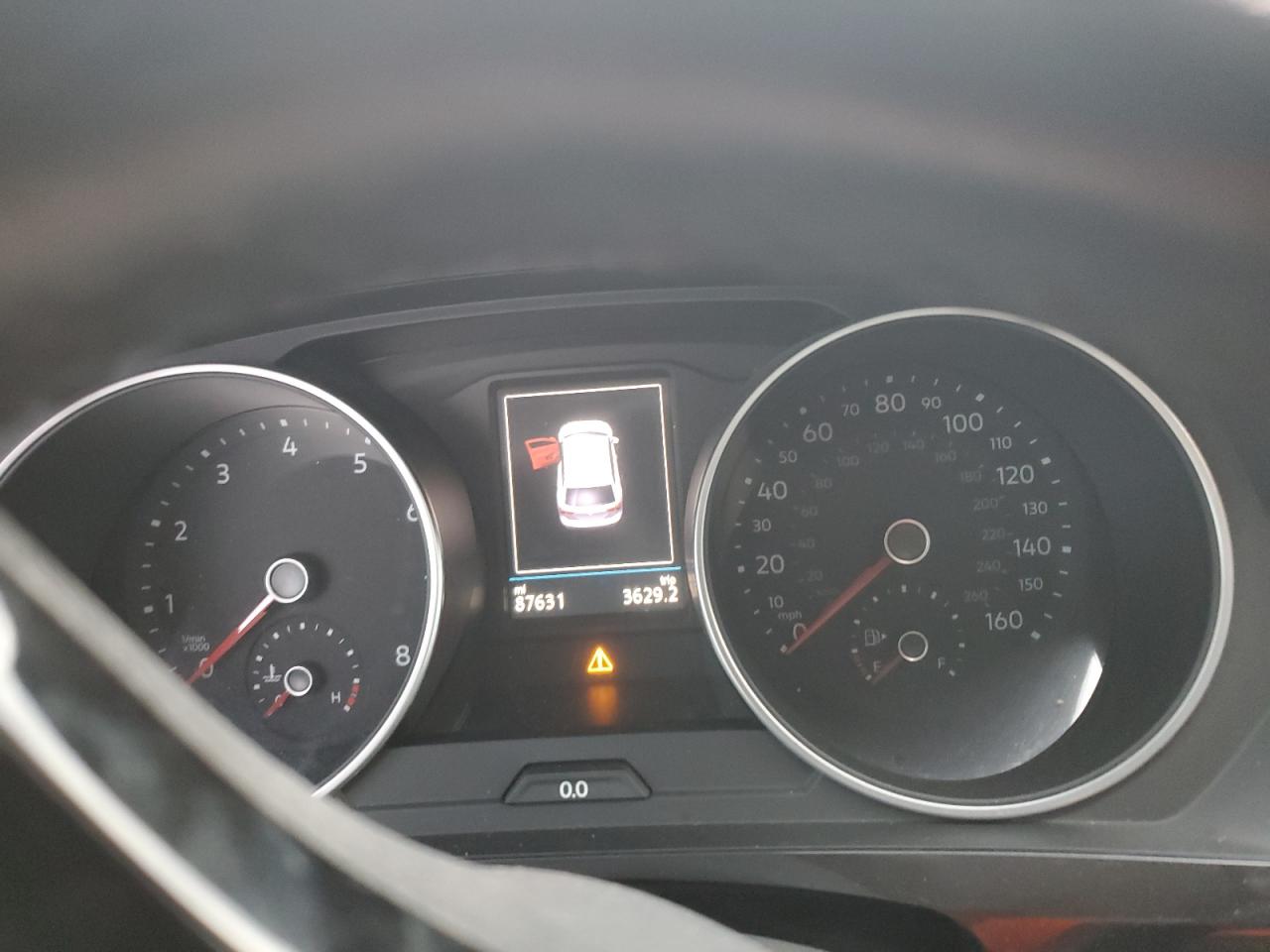 VOLKSWAGEN TIGUAN SE -