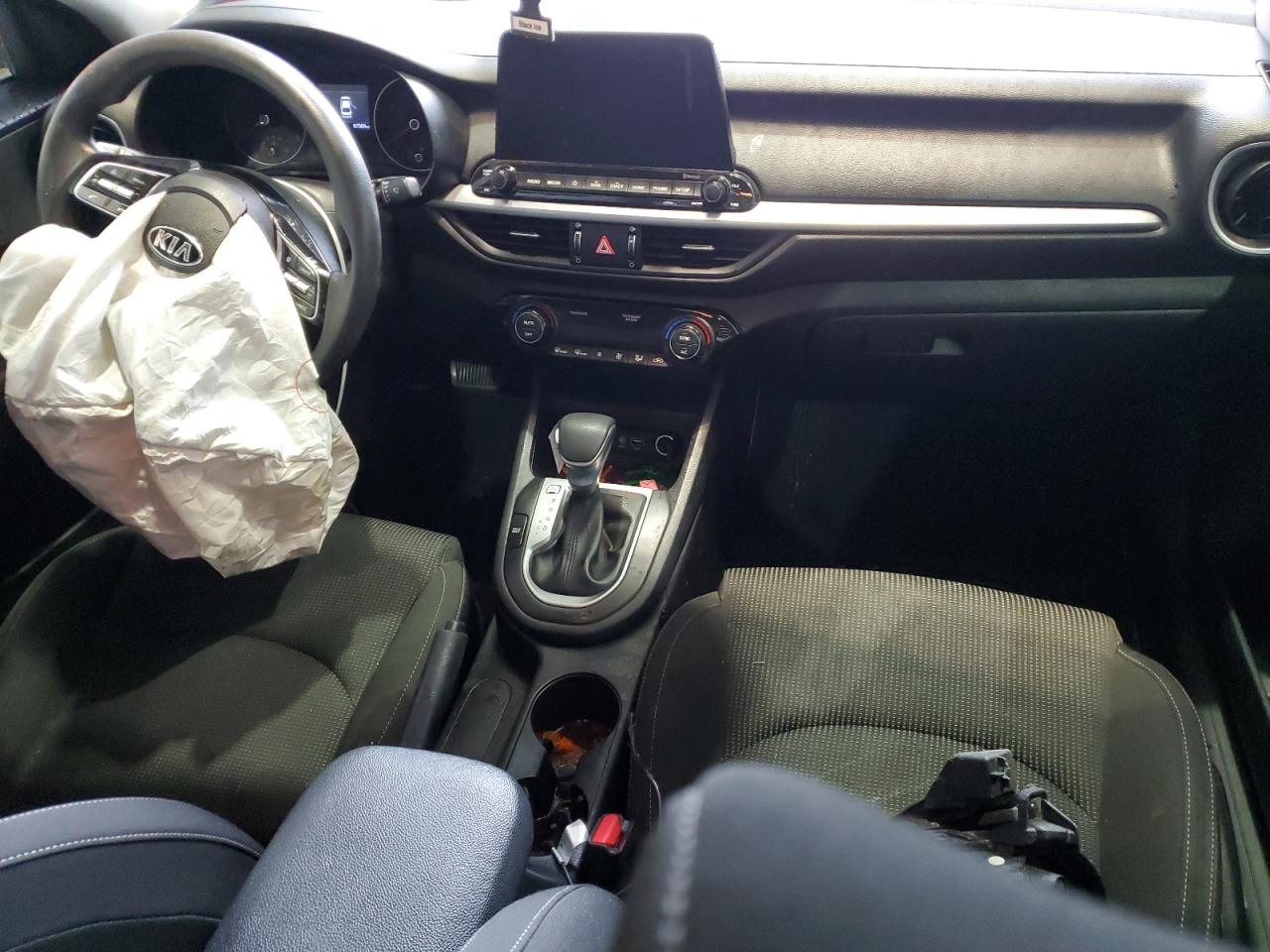 3KPF24AD5KE059553 2019 Kia Forte Fe