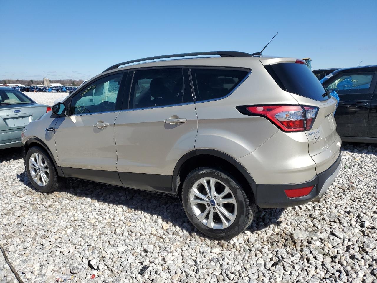 2018 Ford Escape Se vin: 1FMCU9GD0JUA81179