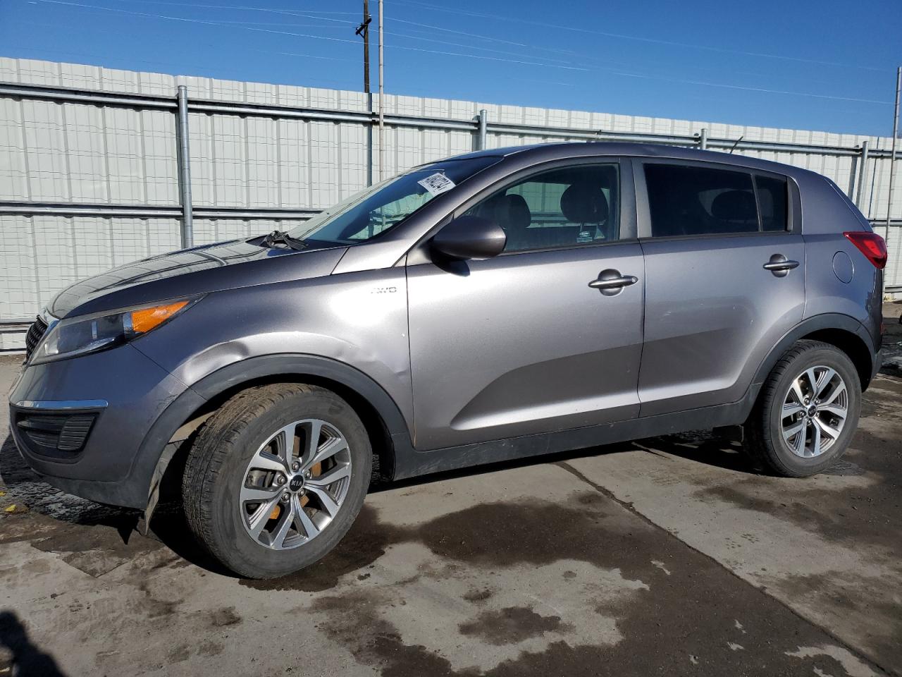 KNDPBCAC8F7699784 2015 Kia Sportage Lx