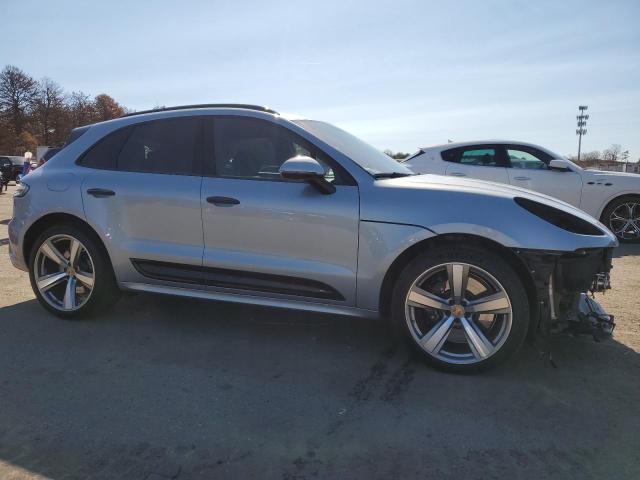 VIN WP1AF2A59RLB55066 2024 Porsche Macan, Gts no.4