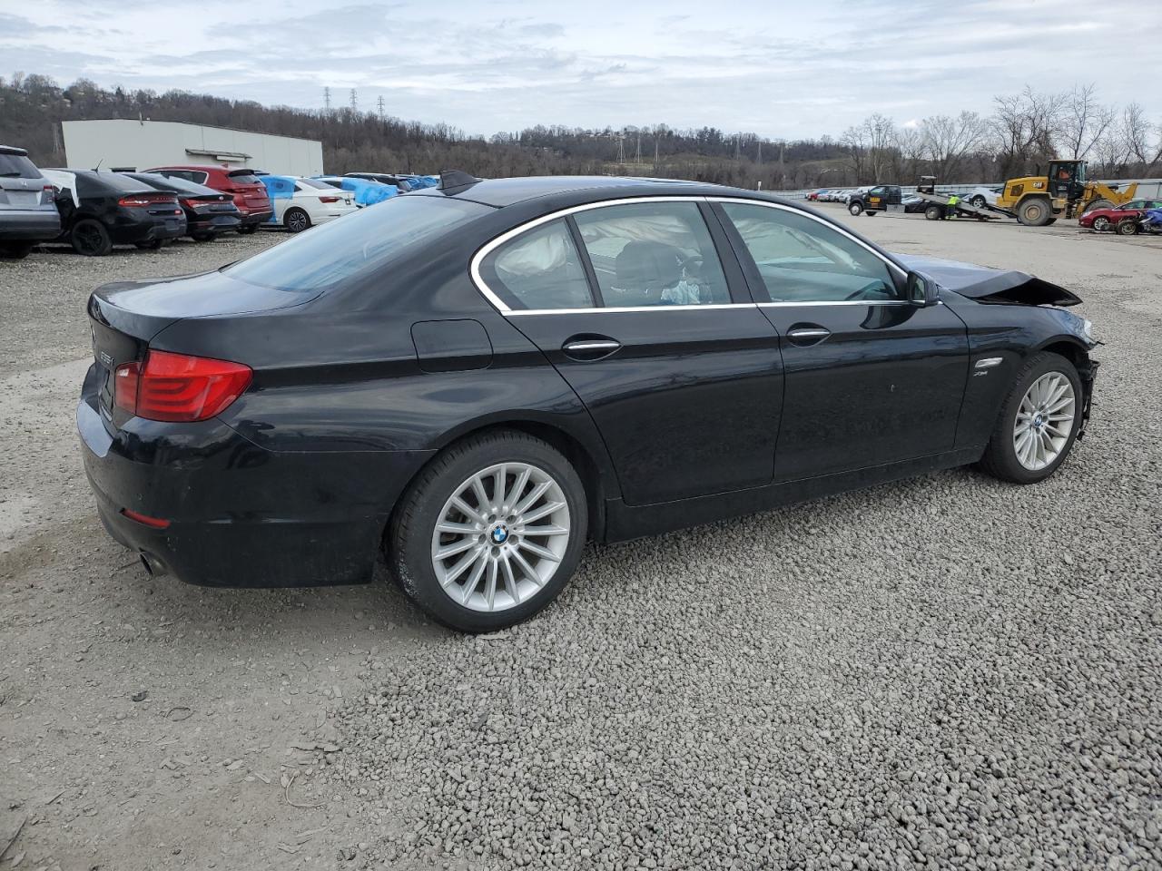 WBAFU7C56BDU56303 2011 BMW 535 Xi