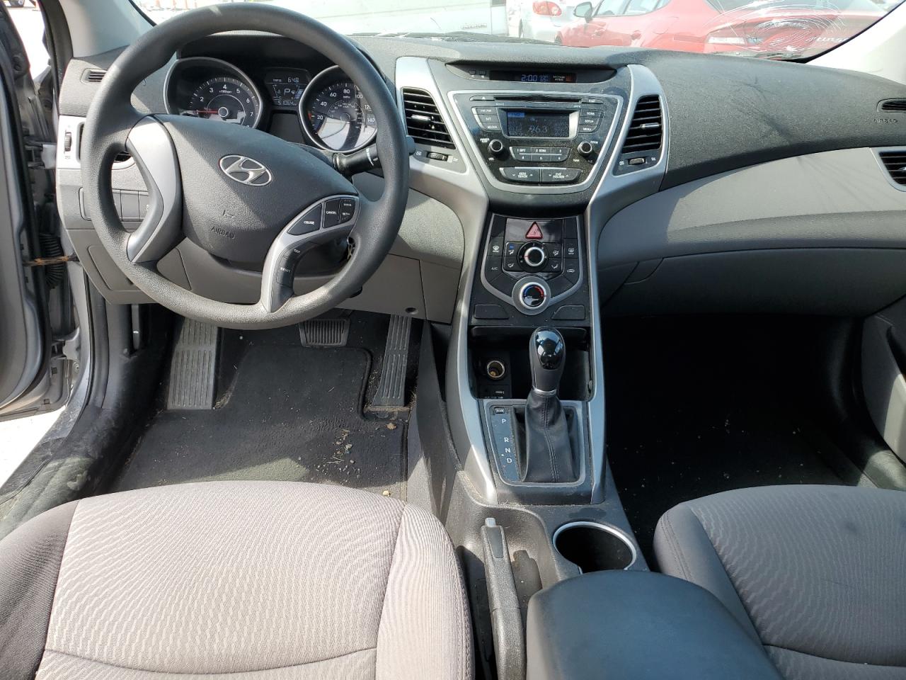 5NPDH4AE1GH778977 2016 Hyundai Elantra Se