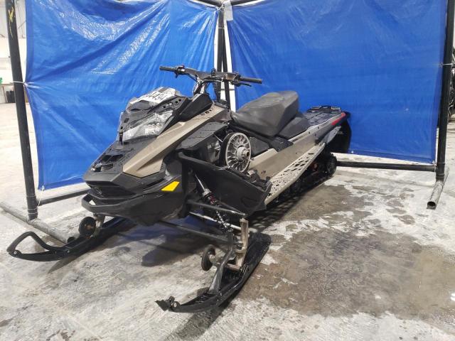 SKI DOO GRAND TOUR 2022 black   2BPSEPND6NV000071 photo #3