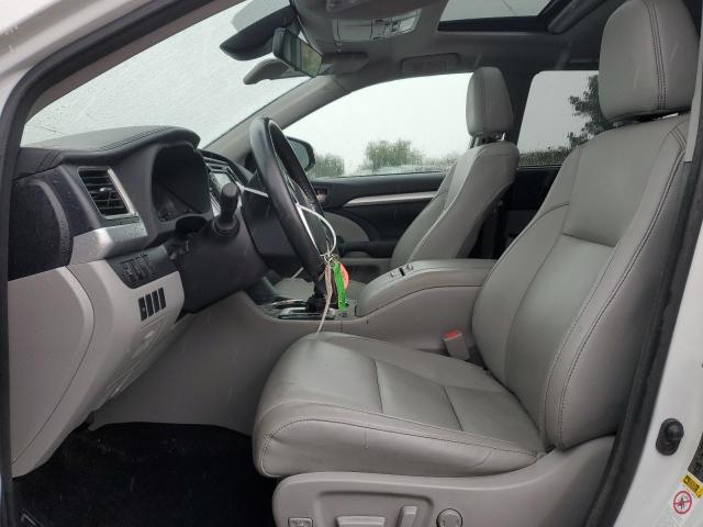 VIN 5TDJZRFH8HS519107 2017 Toyota Highlander, SE no.7